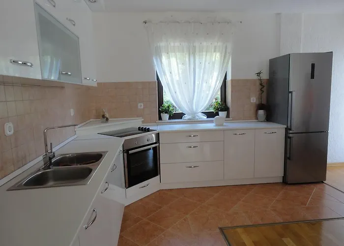Apartment Mira