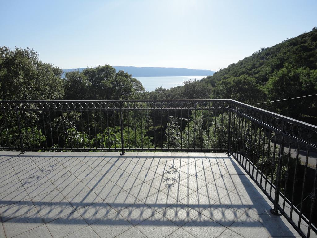 Mira Apartment *