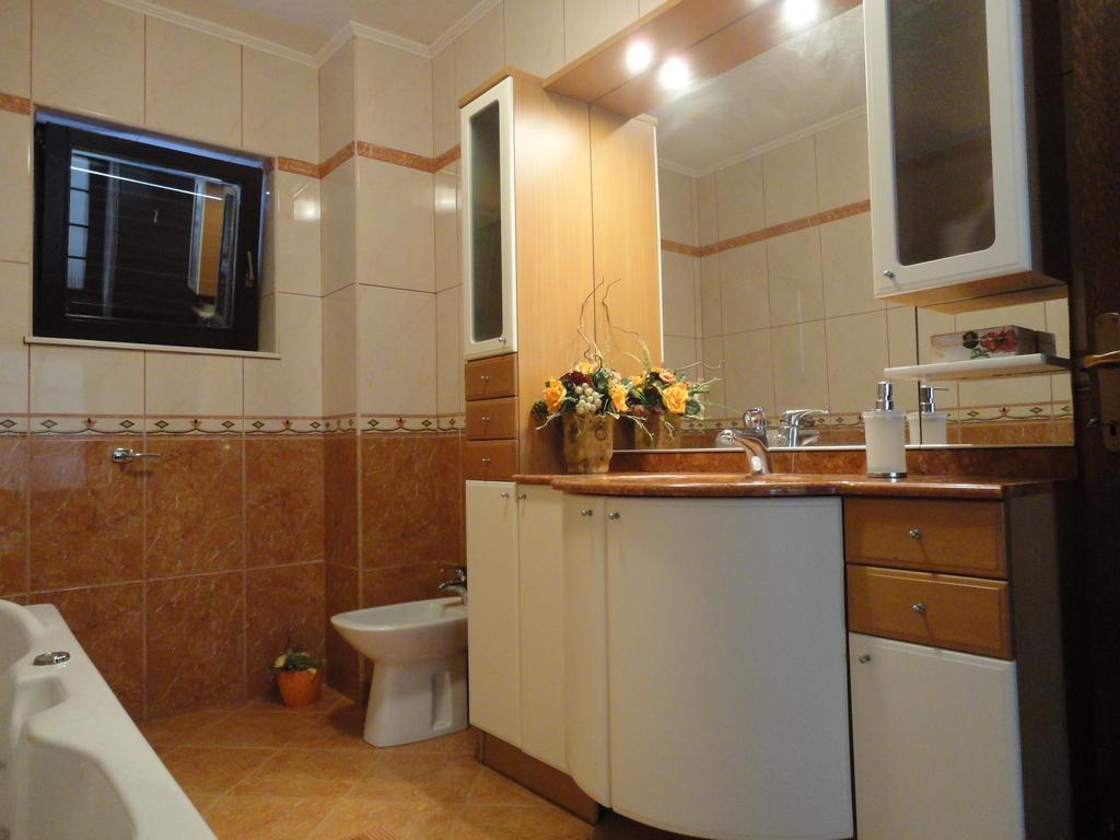 Apartment Mira
